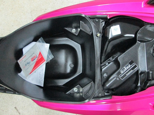 (โอนฟรี) ขาย All New Click 125 i Idling Stop ปี 2015 ไมล์แท้ 6646 กม ไฟหน้า LED เครื่องหัวฉีดประหยัดน้ำมัน สภาพสวยเดิมๆ มีกุญแจแท้ 2 ดอก สีชมพู ดำ