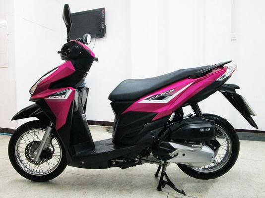 (โอนฟรี) ขาย All New Click 125 i Idling Stop ปี 2015 ไมล์แท้ 6646 กม ไฟหน้า LED เครื่องหัวฉีดประหยัดน้ำมัน สภาพสวยเดิมๆ มีกุญแจแท้ 2 ดอก สีชมพู ดำ