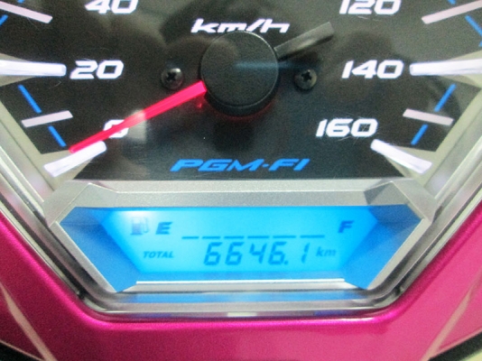 (โอนฟรี) ขาย All New Click 125 i Idling Stop ปี 2015 ไมล์แท้ 6646 กม ไฟหน้า LED เครื่องหัวฉีดประหยัดน้ำมัน สภาพสวยเดิมๆ มีกุญแจแท้ 2 ดอก สีชมพู ดำ