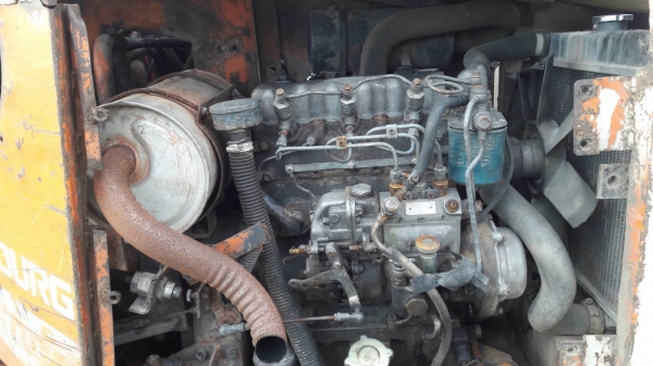 ขายรถแบ็คโฮ HITACHI 50 URG รถเดิมๆ ตามรุ่น รถทำงานอยู่ พร้อมใช้งาน เอกสารซื้อขาย