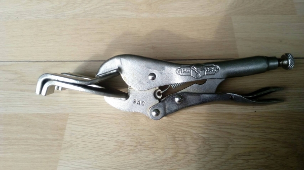 ขายคีมล็อกVISE-GRIP 9AC Made in USA.งานเก่าเก็บหลายสิบปี ขายคีมล็อกVISE-GRIP 9AC Made in USA.งานเก่าเก็บหลายสิบปี