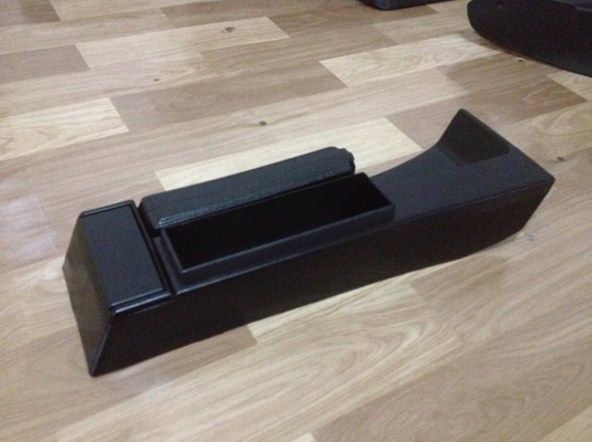 ขายชุดคอนโซนเบรคมือ e30 ของครบตามรูป สภาพokไม่แตกหัก ราคา900 โทร0924462525โส กทม