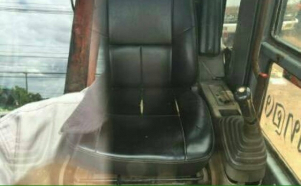 ขาย!! >>> Zx200 รุ่น 1 <<< ไฟฟ้าครบ(ขาดมอเตอร์คันเร่ง) เอกสารเล่มทะเบียน 895,000 บาท ขาย!! >>> Zx200 รุ่น 1 <<< ไฟฟ้าครบ(ขาดมอเตอร์คันเร่ง) เอกสารเล่มทะเบียน 895,000 บาท