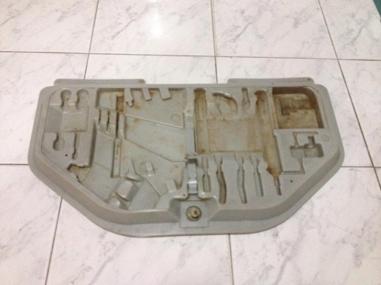 ขายกล่องเครื่องมือเปล่า e30 สภาพokไม่แตกหัก ราคา400 โทร0924462525โส กทม ขายกล่องเครื่องมือเปล่า e30 สภาพokไม่แตกหัก ราคา400 โทร0924462525โส กทม