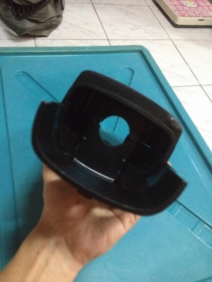 ขายตัวปิดแกนพวงมาลัย e30  สภาพokไม่แตกหัก ราคา300 โทร0924462525โส กทม