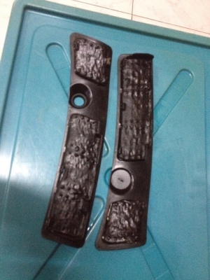 ขายแผงจิ้งหรีด e30 สภาพokไม่แตกหัก1คู่  ราคา500 โทร0924462525โส กทม