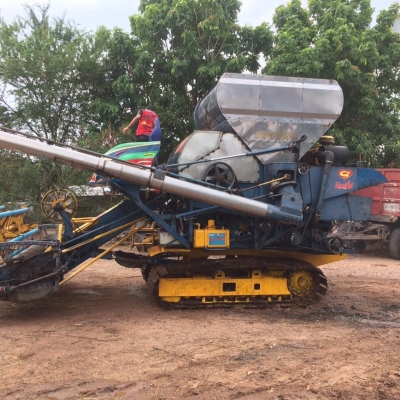 ขายรถเกี่ยวข้าว เกษตร ปลดหนี้ เครื่องอีสุสุ 195โบ ตัวเดิน 10 ใหญ่ อุ้ม 2.5 ตัน ขายรถเกี่ยวข้าว เกษตร ปลดหนี้ เครื่องอีสุสุ 195โบ ตัวเดิน 10 ใหญ่ อุ้ม 2.5 ตัน