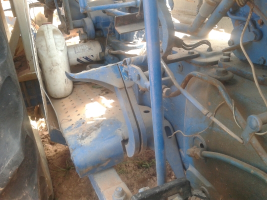 ขายรถไถฟอร์ด 6600 เสื้อt3 ใบดัน ผาน 6 คลาด