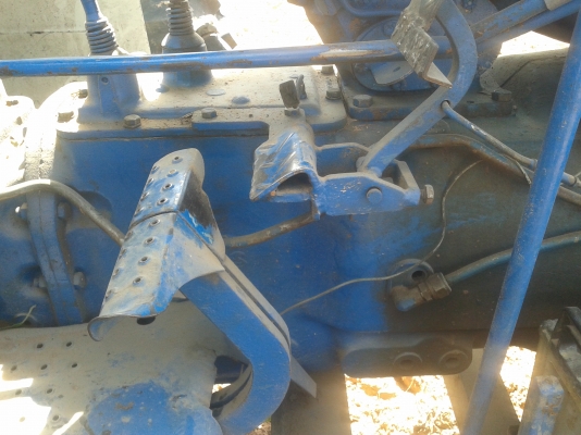 ขายรถไถฟอร์ด 6600 เสื้อt3 ใบดัน ผาน 6 คลาด