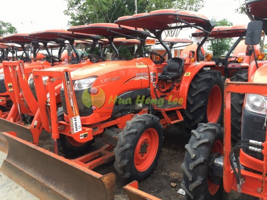 รถไถมือ 2 รุ่น L4708SP พร้อมใบมีดดันหน้า ฟรีดาวน์