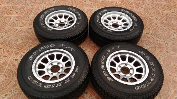 ขายล้อ Dennon พร้อมยาง 265/70/16 ปี 14