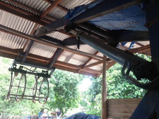 ขายเครื่องคีบอ้อย บูมคู่ใส่รถไถฟอร์ด ใช้งานได้ปกติ ราคาเบาๆ