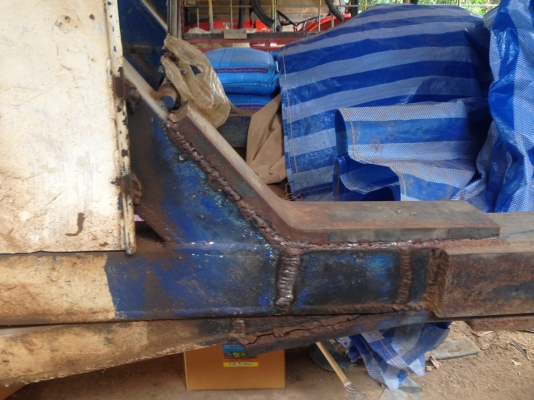 ขายเครื่องคีบอ้อย บูมคู่ใส่รถไถฟอร์ด ใช้งานได้ปกติ ราคาเบาๆ