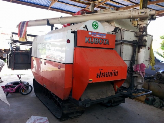 ขายรถเกี่ยวข้าว KUBOTA DC95GM ปี54 ใช้งานน้อย เกี่ยวแต่นาปี รถสวยสภาพดี เอกสารถูกต้อง เล่มทะเบียนพร้อมโอน ราคา680,000 สนใจโทร 090-8588220คุณนะ 093-3258446คุณบิว หรือเข้าดูสินค้าอื่นๆได้ที่ www.narong2truck.com หรือ www.truck.in.th/498 หรือเพจFacebook ณรงค