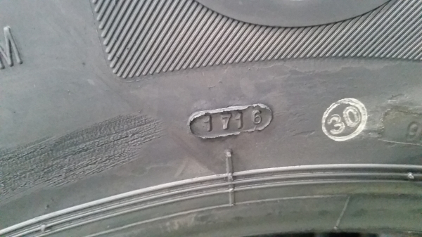 ยางรถบรรทุกราคาถูก 295/80-22.5 โอตานิ