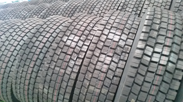 ยางรถบรรทุกราคาถูก 295/80-22.5 โอตานิ