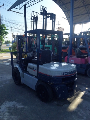 -:-*&bull;*ข า ย ร ถ ย ก นำ เ ข้ า*&bull;*-:-KOMATSU FD30-11 เครื่องดีเซล เกียร์ธรรมดา เสาสูง3เมตร สนใจติดต่อ083-062-0223(ปอนด์)