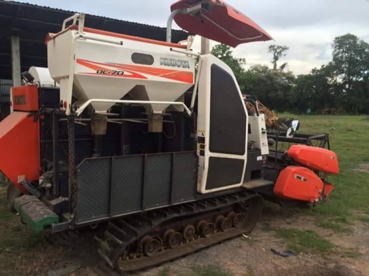 ขายรถเกี่ยวข้าว KUBOTA DC70 รองกระสอบ ปี56 ใช้งานน้อย 1235ชั่วโมง รถบ้าน เกี่ยวแต่ข้าวนาปี รถสวยสภาพดีมาก เอกสารถูกต้อง เล่มทะเบียนพร้อมโอน ราคา460,000 สนใจโทร 090-8588220คุณนะ 093-3258446คุณบิว หรือเข้าดูสินค้าอื่นๆได้ที่ www.narong2truck.com หรือ www.tr