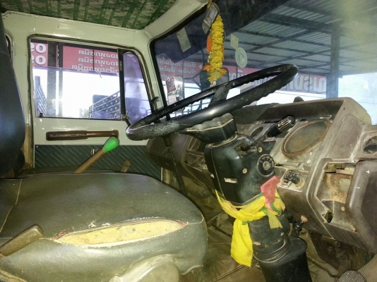 ขายรถเทรลเลอร์2เพลา ขึ้น200ได้สบาย เครื่อง185แรง สโลเกียร์กลาง รถสวยสภาพดีมาก เอกสารถูกต้อง เล่มทะเบียนพร้อมโอน ราคา630,000 สนใจโทร 090-8588220คุณนะ 093-3258446คุณบิว หรือเข้าดูสินค้าอื่นๆได้ที่ www.narong2truck.com หรือ www.truck.in.th/498 หรือเพจFaceboo