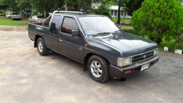 NISSAN BIG M 2.5 ปี2539 พวงมาลัยเพาเวอร์โรงงาน