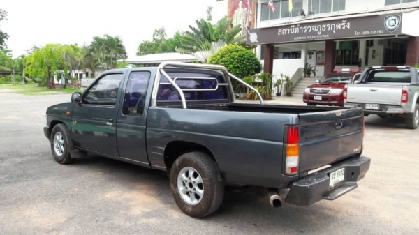 NISSAN BIG M 2.5 ปี2539 พวงมาลัยเพาเวอร์โรงงาน