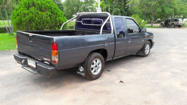 NISSAN BIG M 2.5 ปี2539 พวงมาลัยเพาเวอร์โรงงาน