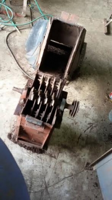 ขายเครื่องสับสามารถย่อยได้ทั้งกิ่งไม้ ใบไม้ ท่อนไม้ เศษไม้