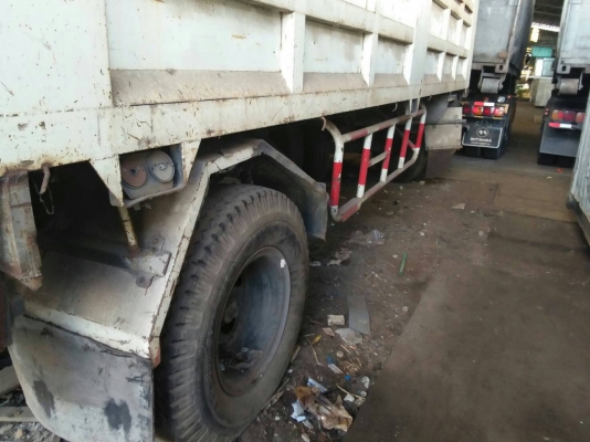 ขายหางพ่วง 2 เพลา  ยาว 6.90 เมตร  ตามภาพ  ราคา  125,000 บาท