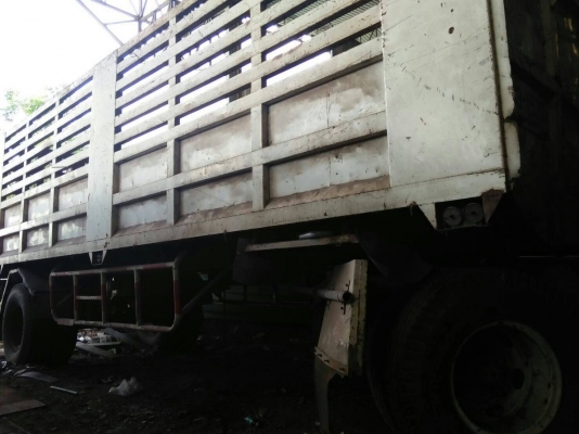 ขายหางพ่วง 2 เพลา  ยาว 6.90 เมตร  ตามภาพ  ราคา  125,000 บาท