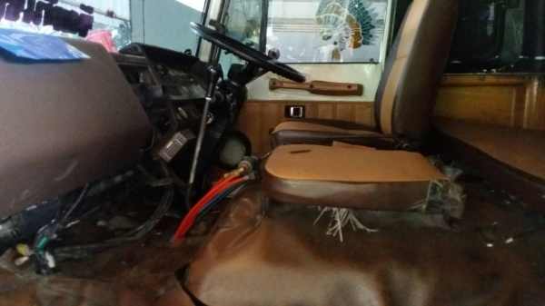 สิบล้อ ฮีโน่ FM227L EM100-220 สโลส 2เพา สภาพดีสวยเดิมๆแอร์เย็นๆพร้อมใช้ ทะเบียนพร้อมโอน สิบล้อ ฮีโน่ FM227L EM100-220 สโลส 2เพา สภาพดีสวยเดิมๆแอร์เย็นๆพร้อมใช้ ทะเบียนพร้อมโอน