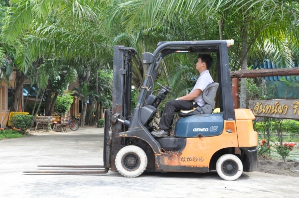 ขายFORKLIFT TOTOTA 7FG15 (1.5ตัน) เสาฟรูฟรี้3เมตร สวยเดิมจากญี่ปุ่น ยังไม่เคยใช้ในไทย 135,000เท่านั้น!!