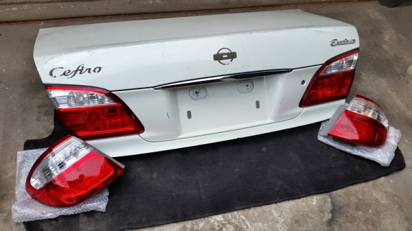 ยกชุดฝาท้ายไฟท้าย สเปคตัวนอกญี่ปุ่น CEFIRO A33 ยกชุดฝาท้ายไฟท้าย สเปคตัวนอกญี่ปุ่น CEFIRO A33