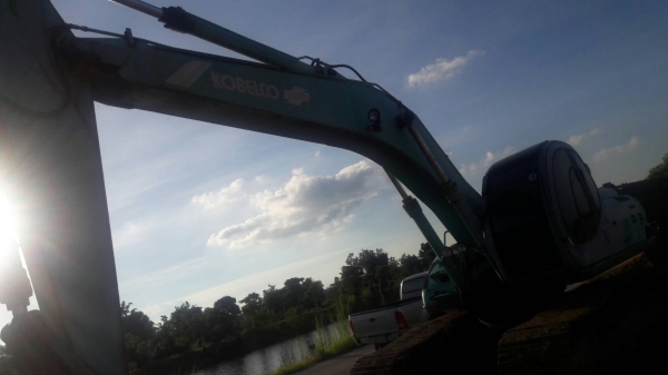 ขายแม็คโค มาร์สไฟ ซุปเปอร์ 200 สภาพดีพร้อมใช้ ไฟฟ้าเต็ม จอเตี้ย ทะเบียนพร้อม ขายแม็คโค มาร์สไฟ ซุปเปอร์ 200 สภาพดีพร้อมใช้ ไฟฟ้าเต็ม จอเตี้ย ทะเบียนพร้อม