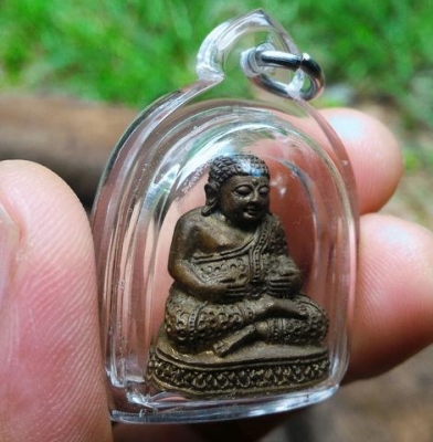 หลวงปู่คร่ำ ยโสธโร กริ่งพระสังกัจจายน์ เนื้อทองดอกบวบ ปลุกเสก ณ.วัดวังหว้า จ.ระยอง เมื่อปี พศ.2537 พุทธคุณ เมตตามหานิยม มหาโชค มหาลาภ ค้าขายร่ำรวย ทรัพย์สิน เงินทอง สภาพสวยพระแท้