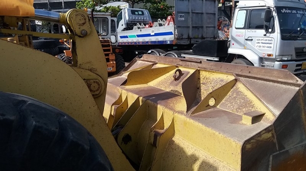 KOMATSU รุ่น WA 400-3 KOMATSU รุ่น WA 400-3