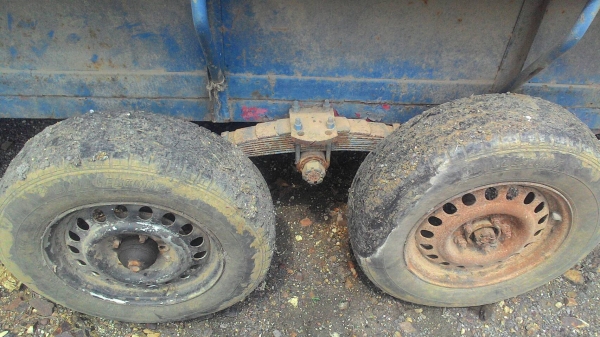 เทนเลอร์4ล้อมีแนบสภาพพร้อมใช้คับ