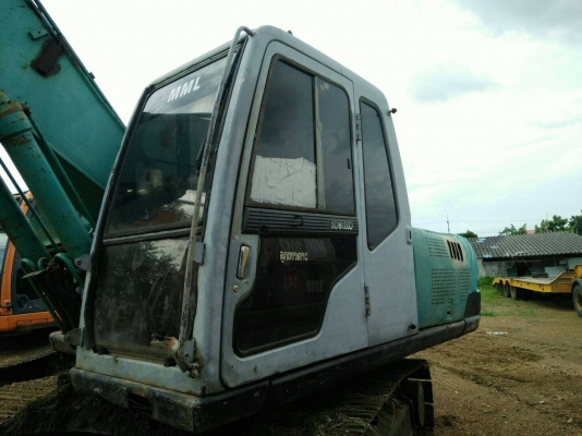 รถแบคโฮ KOBELCO  มีเล่มทะเบียนพร้อมโอน รถปี 2555