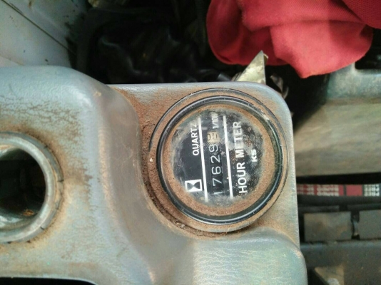 รถแบคโฮ KOBELCO  มีเล่มทะเบียนพร้อมโอน รถปี 2555