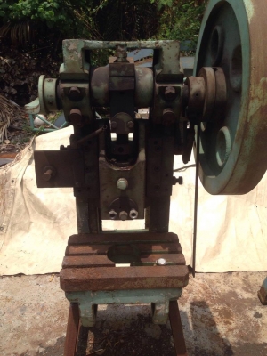 ขายเครื่องปั้ม มี15กับ20ตัน