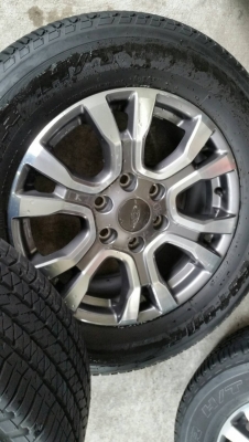ล้อแม็ก new ford ranger 18 ยาง bridgestone dueler 265 60r18 ปลายปี 15