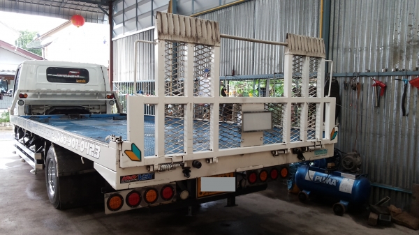 ขายถาดสไลด์ญี่ปุ่น UNIC พร้อมอุปกรณ์ครบ 150,000 บาท