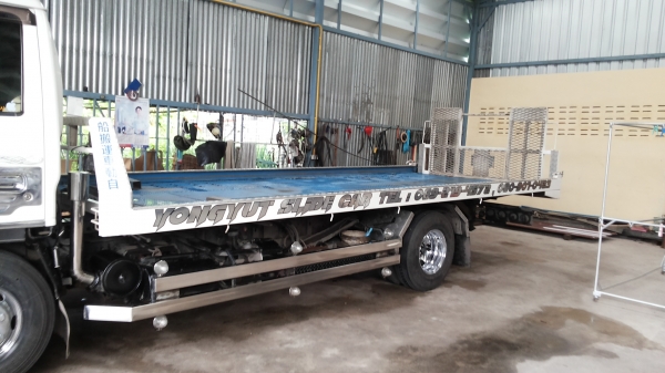 ขายถาดสไลด์ญี่ปุ่น UNIC พร้อมอุปกรณ์ครบ 150,000 บาท