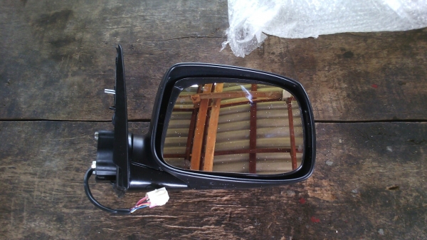 กระจกมองข้าง isuzu titanium