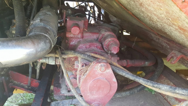 ขาย รถเกี่ยวข้าว ไทยเจริญ เครื่อง HINO JO8C เทอร์โบ 260 แรงม้า ปั้มไดกิ้น ช่วงล่าง 12 HT ตัวแรก รถพร้อมใช้ครับ ขาย รถเกี่ยวข้าว ไทยเจริญ เครื่อง HINO JO8C เทอร์โบ 260 แรงม้า ปั้มไดกิ้น ช่วงล่าง 12 HT ตัวแรก รถพร้อมใช้ครับ