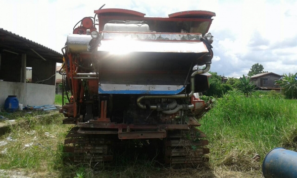 ขาย รถเกี่ยวข้าว ไทยเจริญ เครื่อง HINO JO8C เทอร์โบ 260 แรงม้า ปั้มไดกิ้น ช่วงล่าง 12 HT ตัวแรก รถพร้อมใช้ครับ ขาย รถเกี่ยวข้าว ไทยเจริญ เครื่อง HINO JO8C เทอร์โบ 260 แรงม้า ปั้มไดกิ้น ช่วงล่าง 12 HT ตัวแรก รถพร้อมใช้ครับ