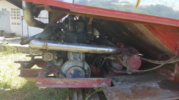 ขาย รถเกี่ยวข้าว ไทยเจริญ เครื่อง HINO JO8C เทอร์โบ 260 แรงม้า ปั้มไดกิ้น ช่วงล่าง 12 HT ตัวแรก รถพร้อมใช้ครับ ขาย รถเกี่ยวข้าว ไทยเจริญ เครื่อง HINO JO8C เทอร์โบ 260 แรงม้า ปั้มไดกิ้น ช่วงล่าง 12 HT ตัวแรก รถพร้อมใช้ครับ