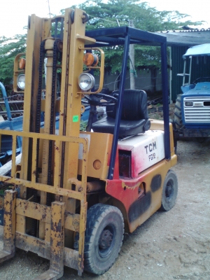 ขายรถโฟคลิฟ  1 t   60 000 บาท