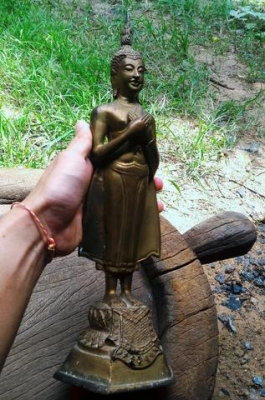 พระพุทธรูป ปางยืน มือประสาน เนื้อทองเหลืององค์ใหญ่ สูง 15นิ้ว พระหิ้งพระบ้าน