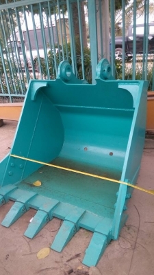 รับสั่งทำและขายบุ้งกี้ปากแคบสำหรับวางท่อปะปา และ บุ้งกี่ตักดินขึ้นสิบล้อขนาดกว้าง   โคมัสสุ คุโบต้า ยันม่าร์ ทุกรุ่น ขนาดแล้วแต่ลูกค้าต้องการ รับประกันความแข็งแร