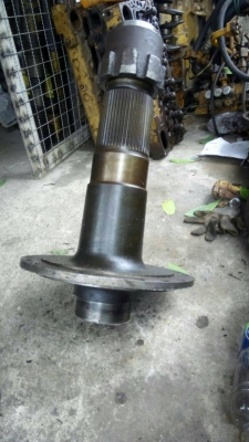 ขายอะไหล่รถแทรกเตอร์ D-4 D-5 ของเก่าสภาพสวย ล้อนำ เฟืองบายสี เฟือง ฮ้าป เฟืองขับ หัวฮันเดอร์   อื่นๆอีกหลายรายการ ขายไม่แพงครับ